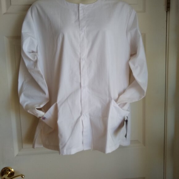 Dickies EDS 86306 Women’s Snap Front Round Neck Medical Scrub Jacket - Picture 4 of 9